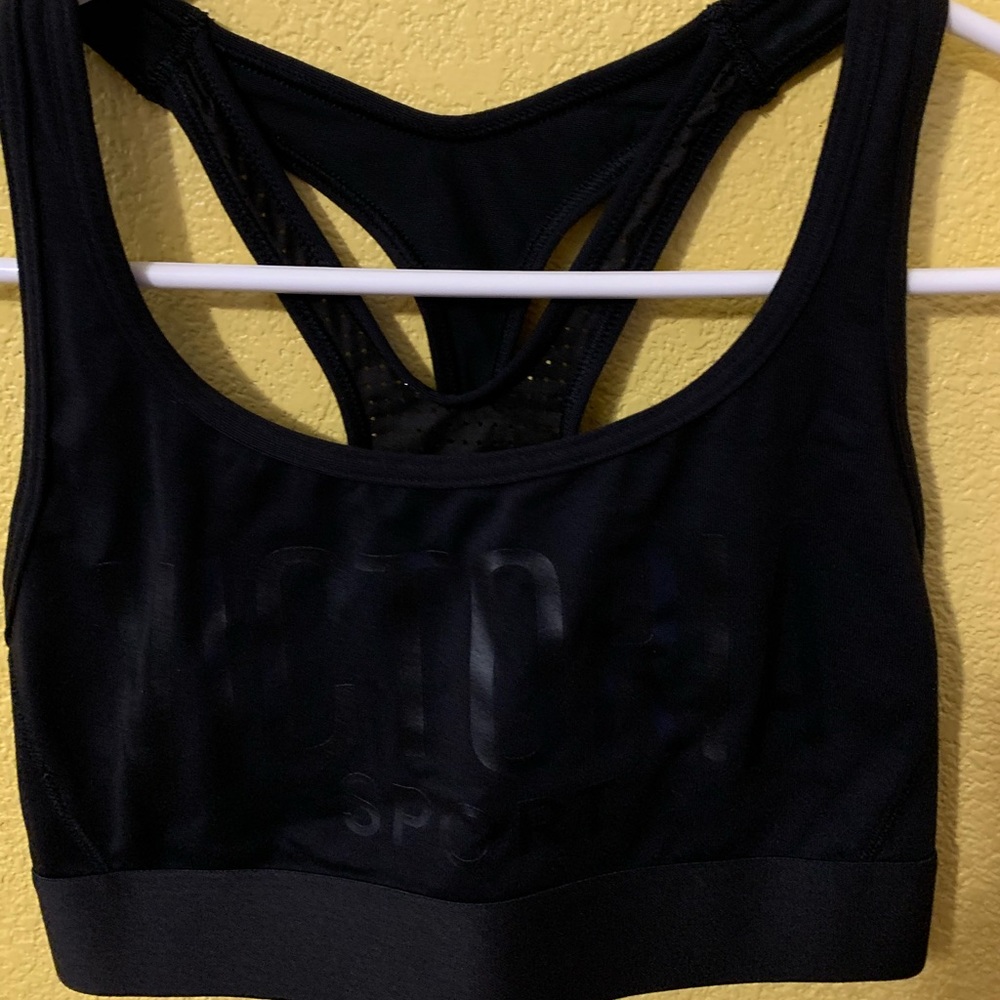 Vs sports bra